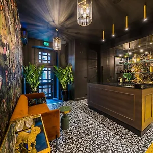 Leo Boutique - Adults Only Hotell