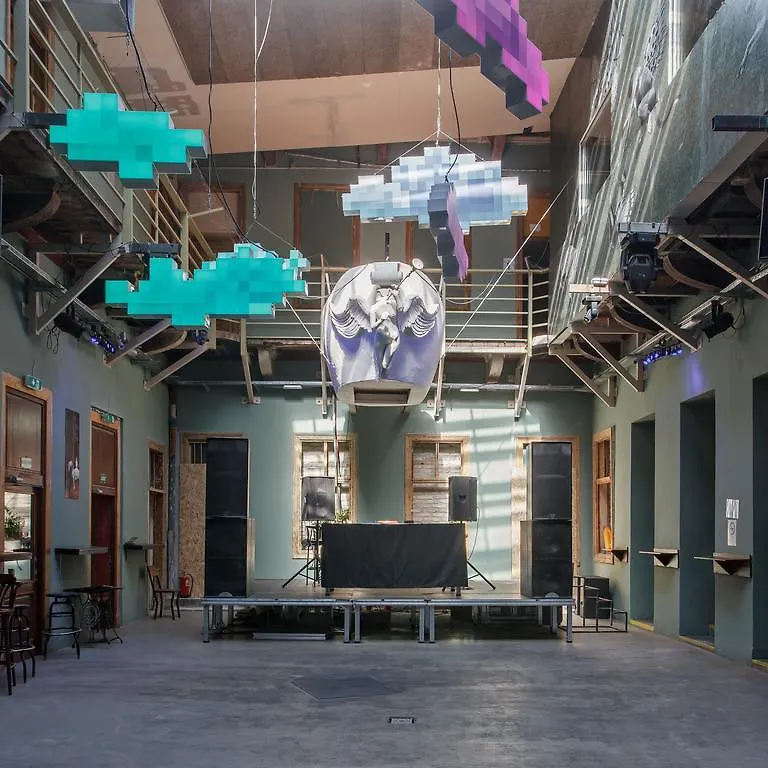 Ruin Bar Party Hostel Budapest